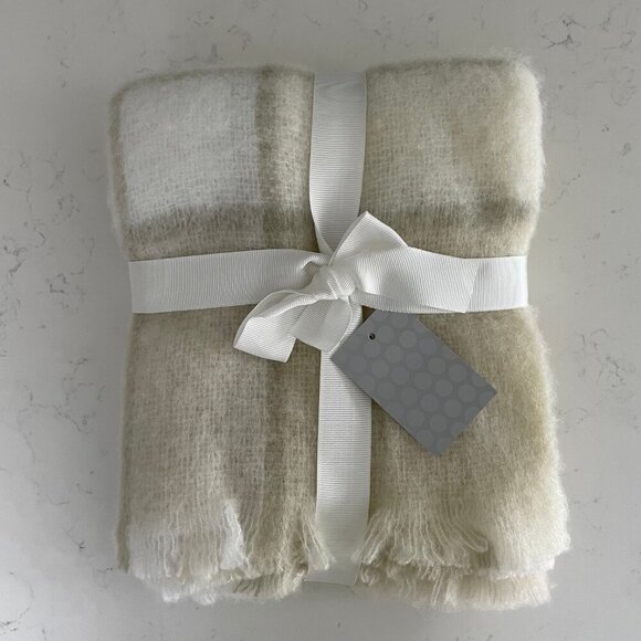 Indigo Home Luxury Italian Plaid Acrylic Nylon Fringed Throw Cream Wht Grn OS - Picture 2 of 6